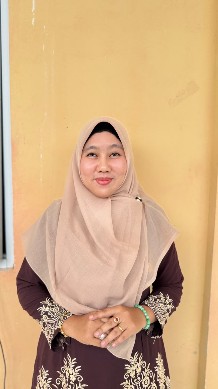 Hellena Pratiwi, S.Pd